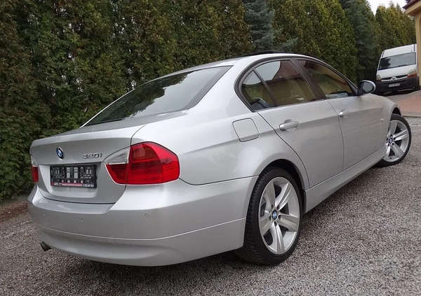 BMW Seria 3 cena 24500 przebieg: 213660, rok produkcji 2007 z Staszów małe 667